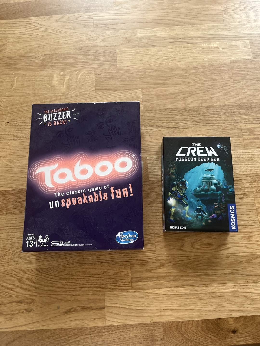 Board Game Bundle: Taboo & The Crew