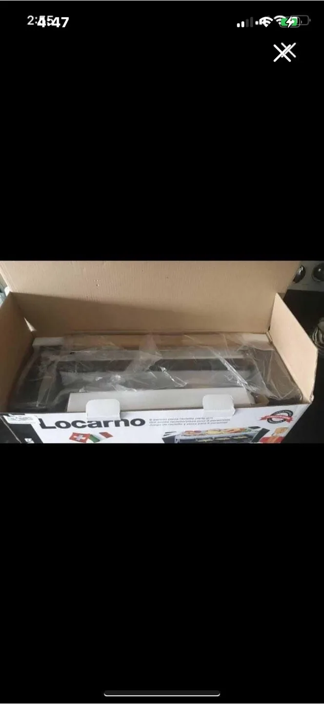 Swissmar Locarno 8-Person Pizza Raclette Party Grill image indicator(2)