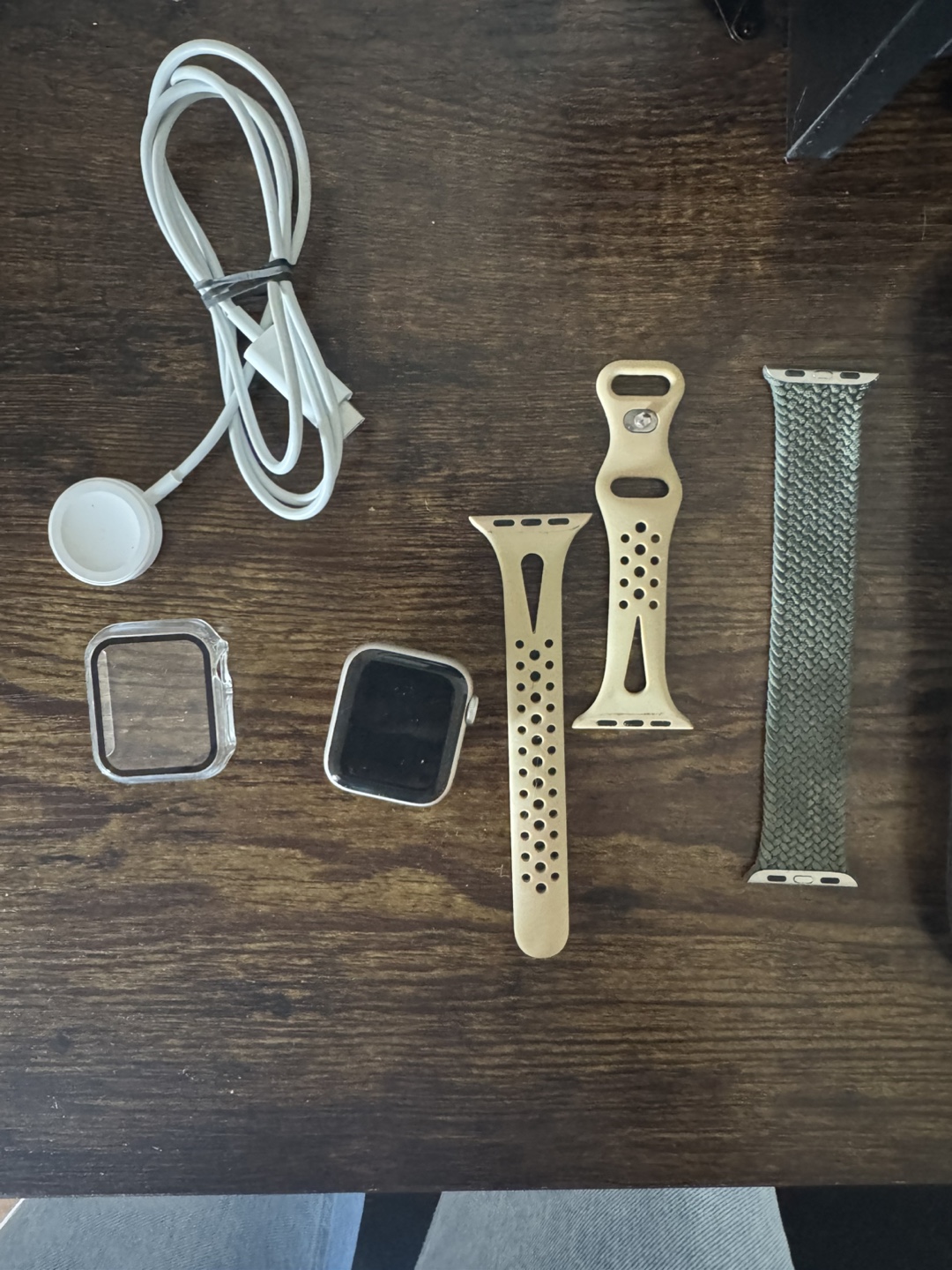 Apple Watch SE (2nd Gen) 40mm Starlight Aluminum GPS