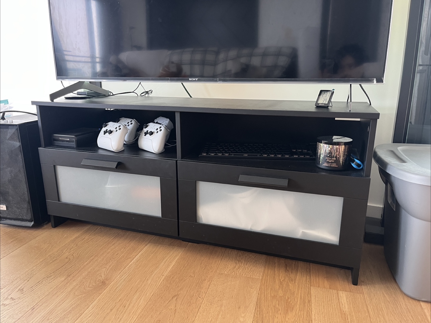 IKEA TV stand - photo 2