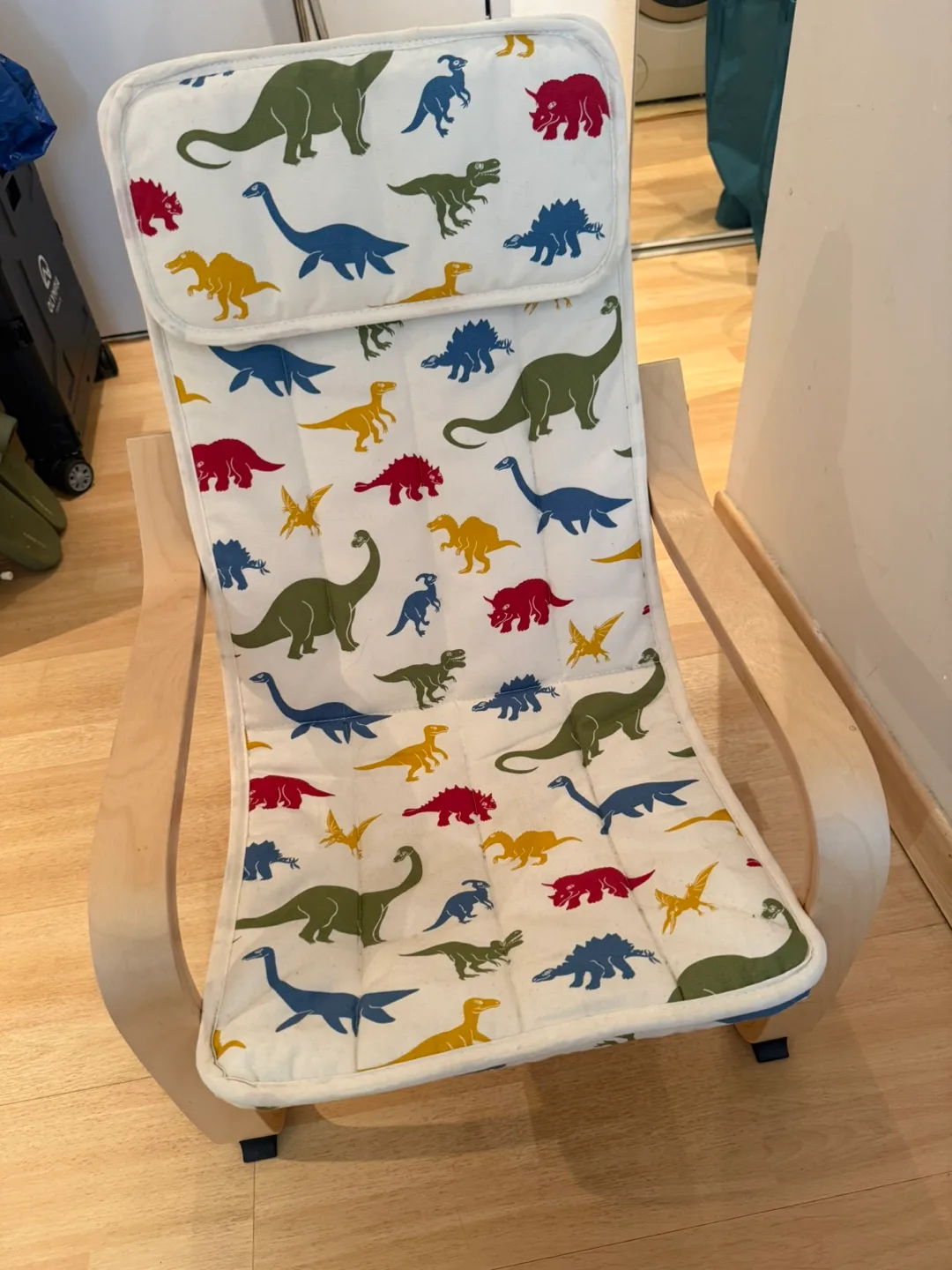 Kids Arm Chair- IKEA image indicator(3)