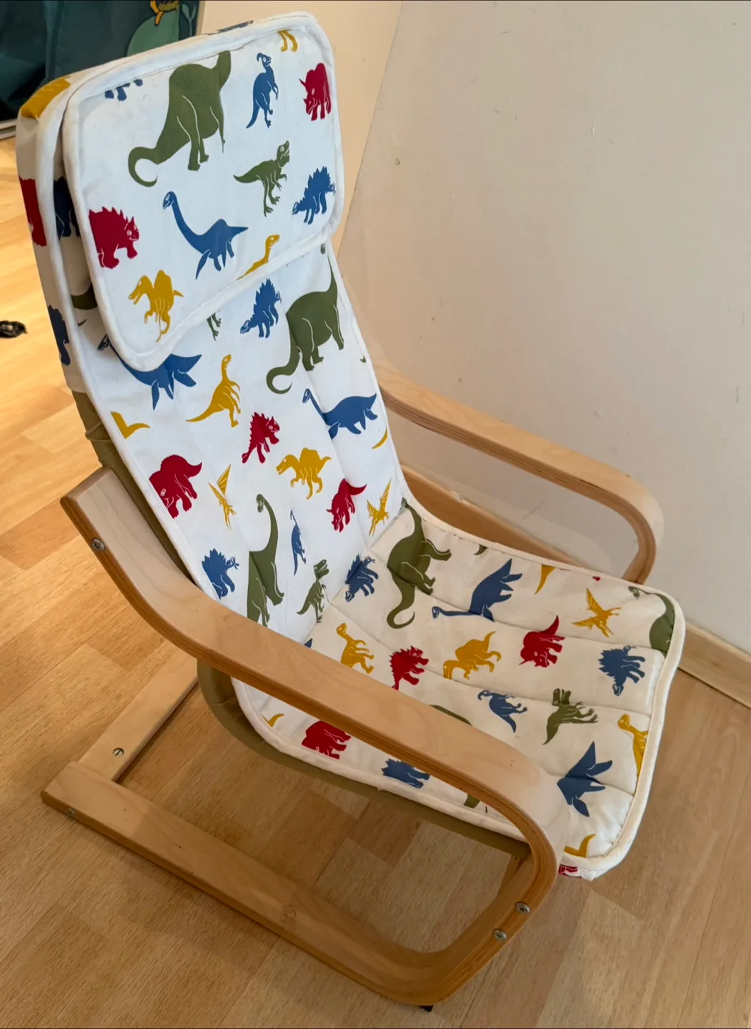 Kids Arm Chair- IKEA image indicator(2)