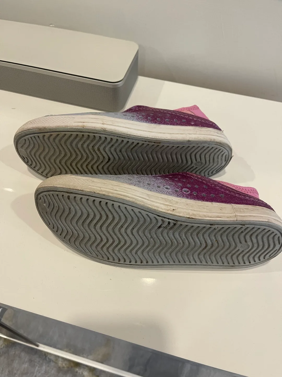 Girls size 4 Sketcher foamies size 4 shoes image indicator(3)