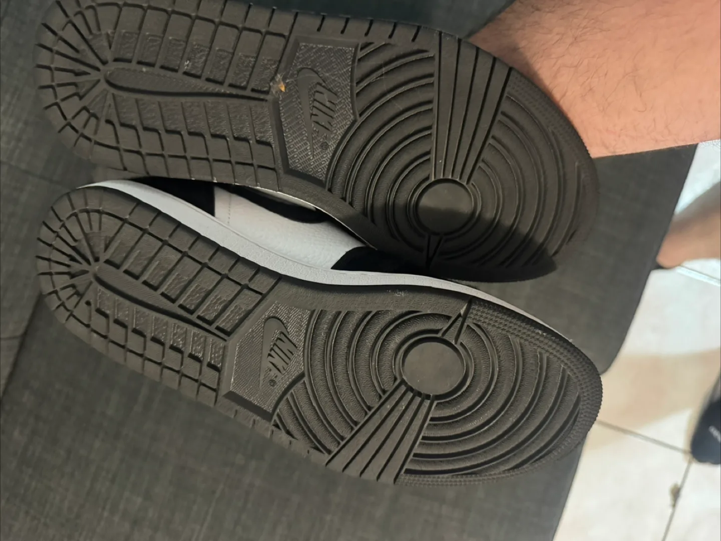 Nike Air Jordan  size 7 image indicator(4)