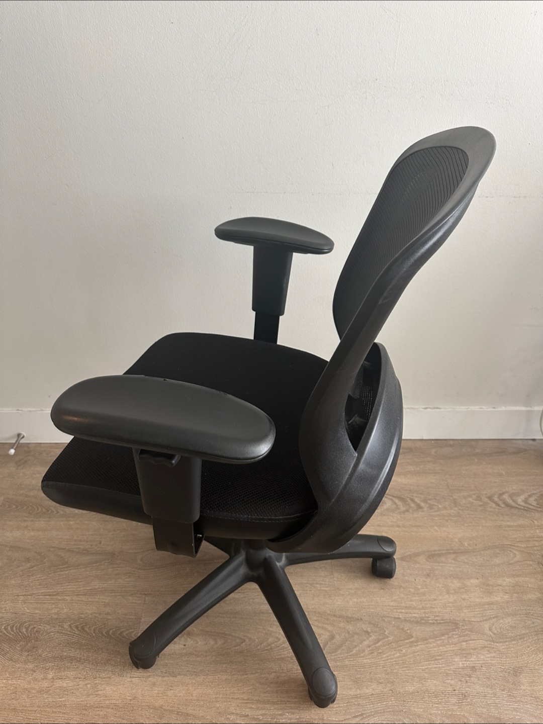 Ergonomic Office Chair - photo 2
