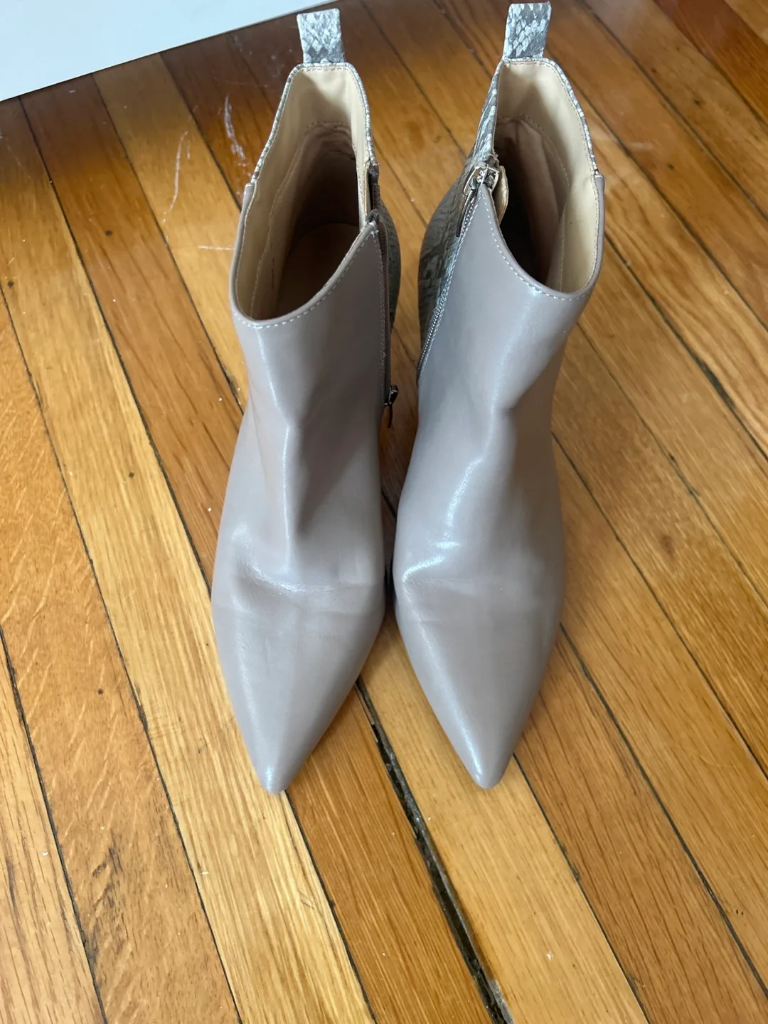 Beige Ankle Boots thumbnail