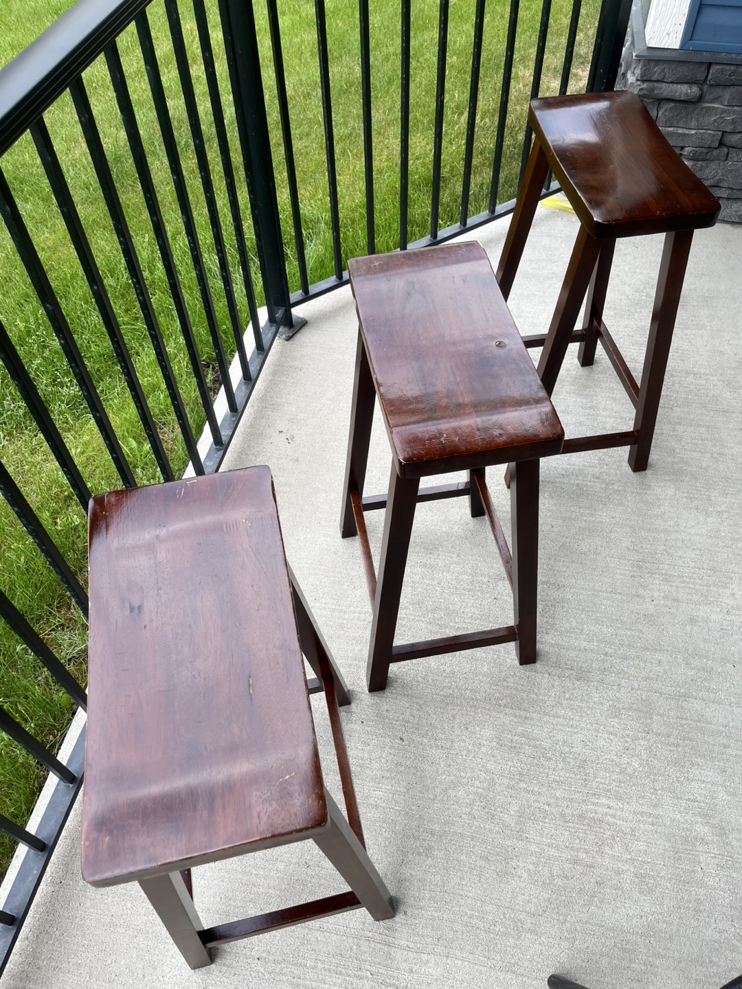 Wooden Bar Stools - photo 3