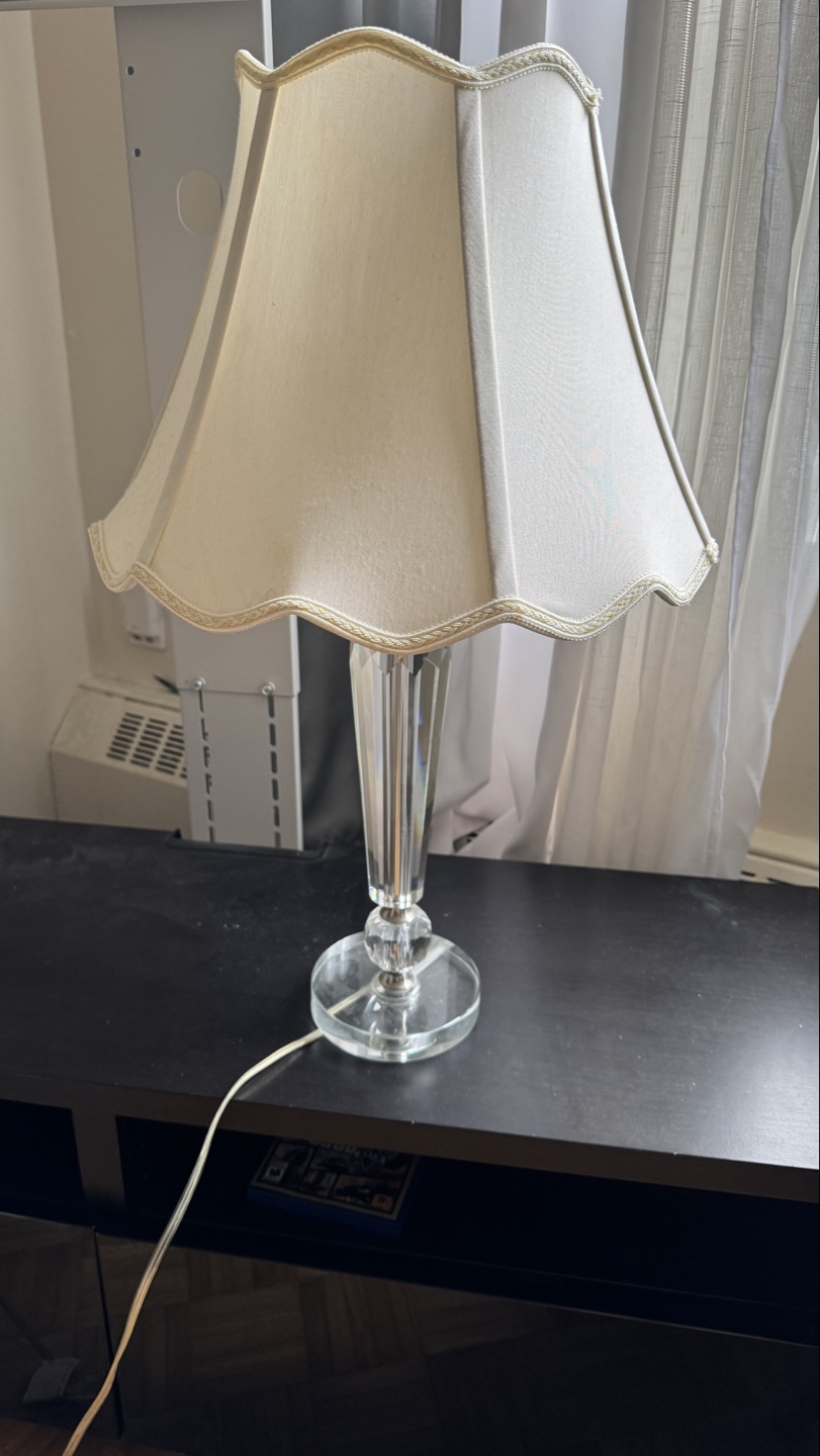 Elegant Table Lamp - photo 2