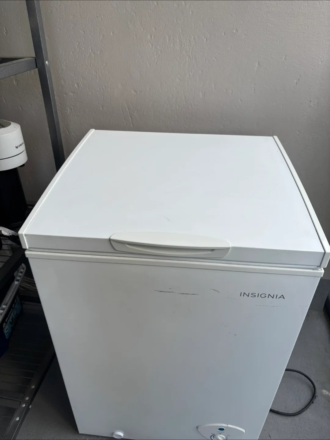 Insignia Chest Freezer thumbnail