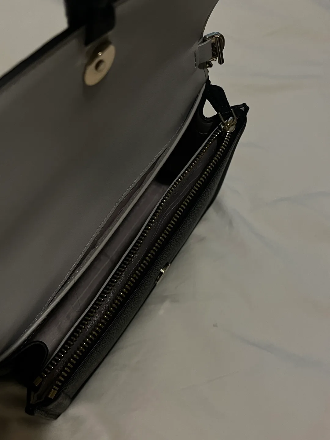 BRAND NEW  Kate Spade Black Crossbody Bag image indicator(4)