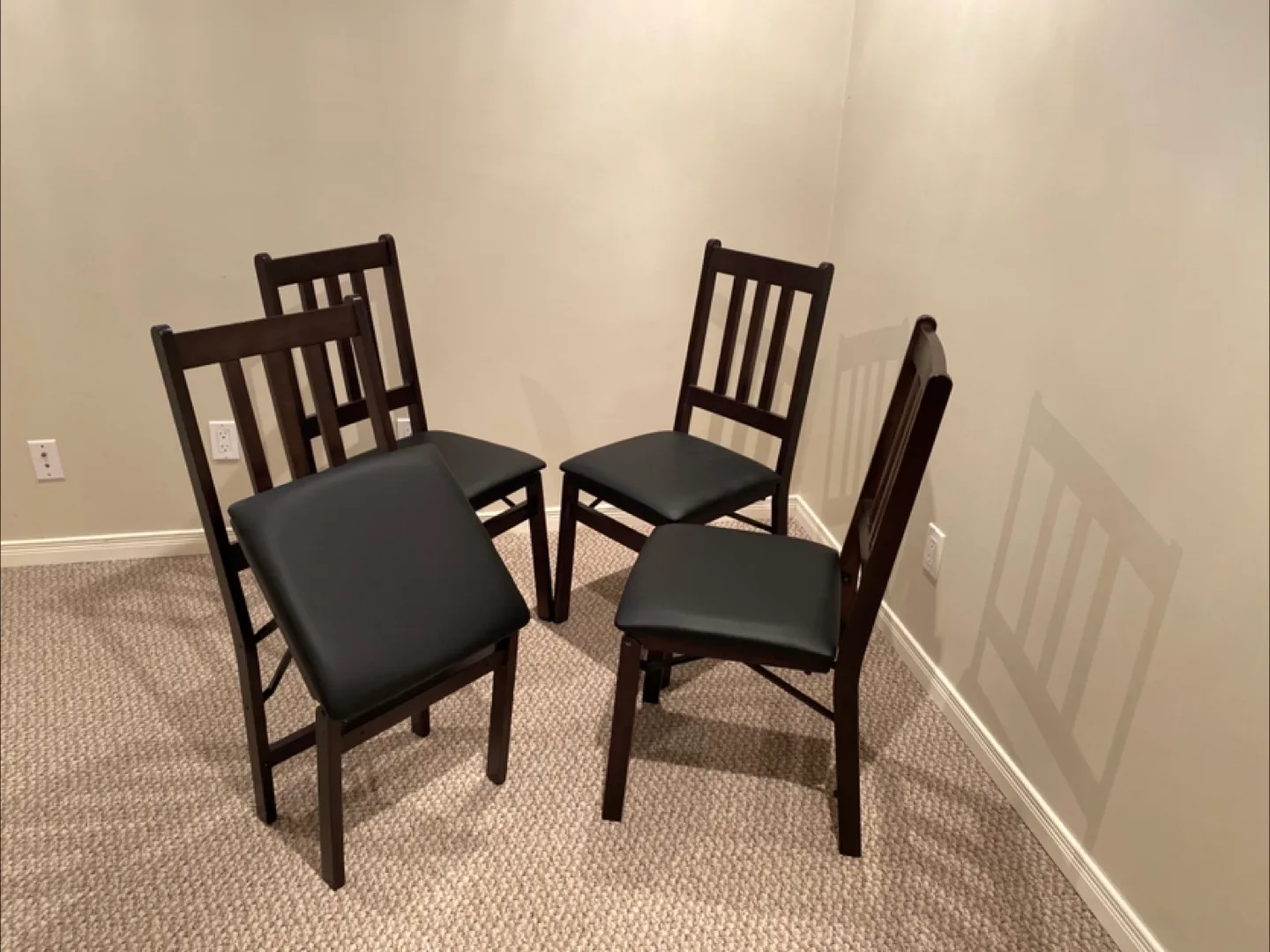 Set of 4 Folding Dining Chairs thumbnail