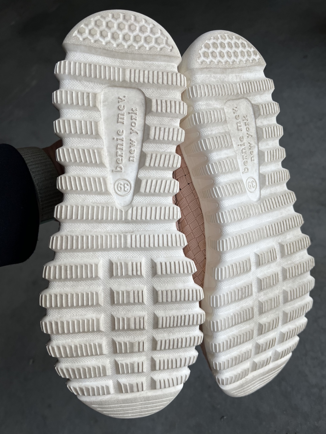 Bernie Mev. Blush Woven Slipon Sneakers - photo 5