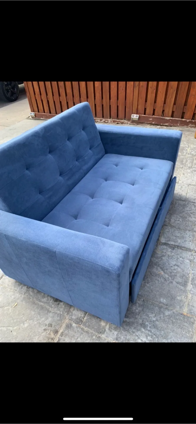 Blue pull-out sofa bed image indicator(2)