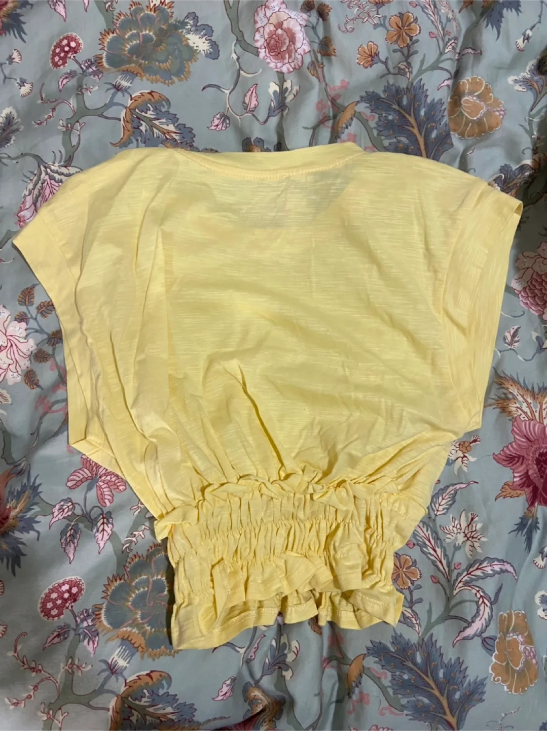 Yellow Gathered-Waist Sleeveless Shirt image indicator(2)