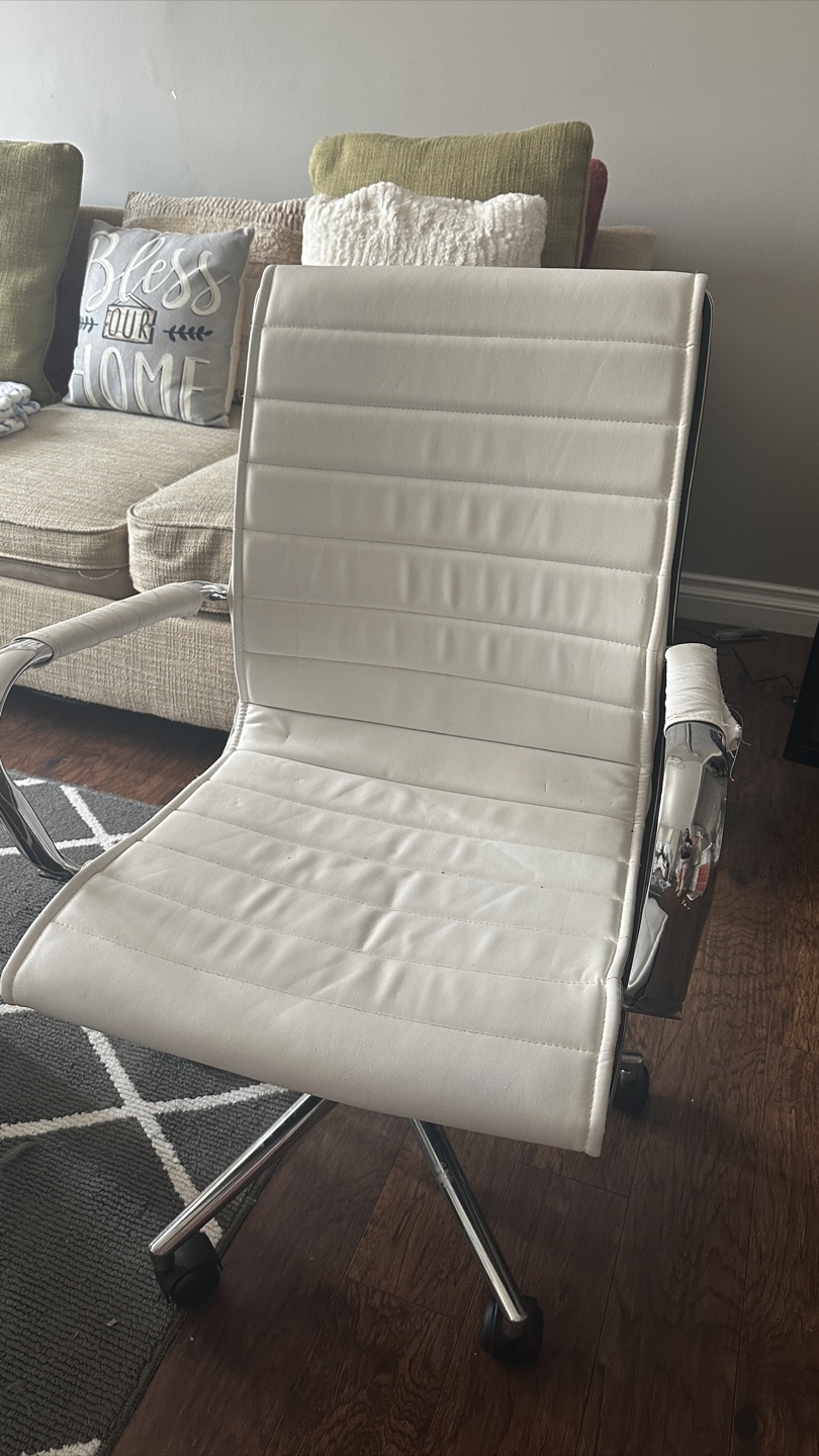 White Office Chair - photo 4