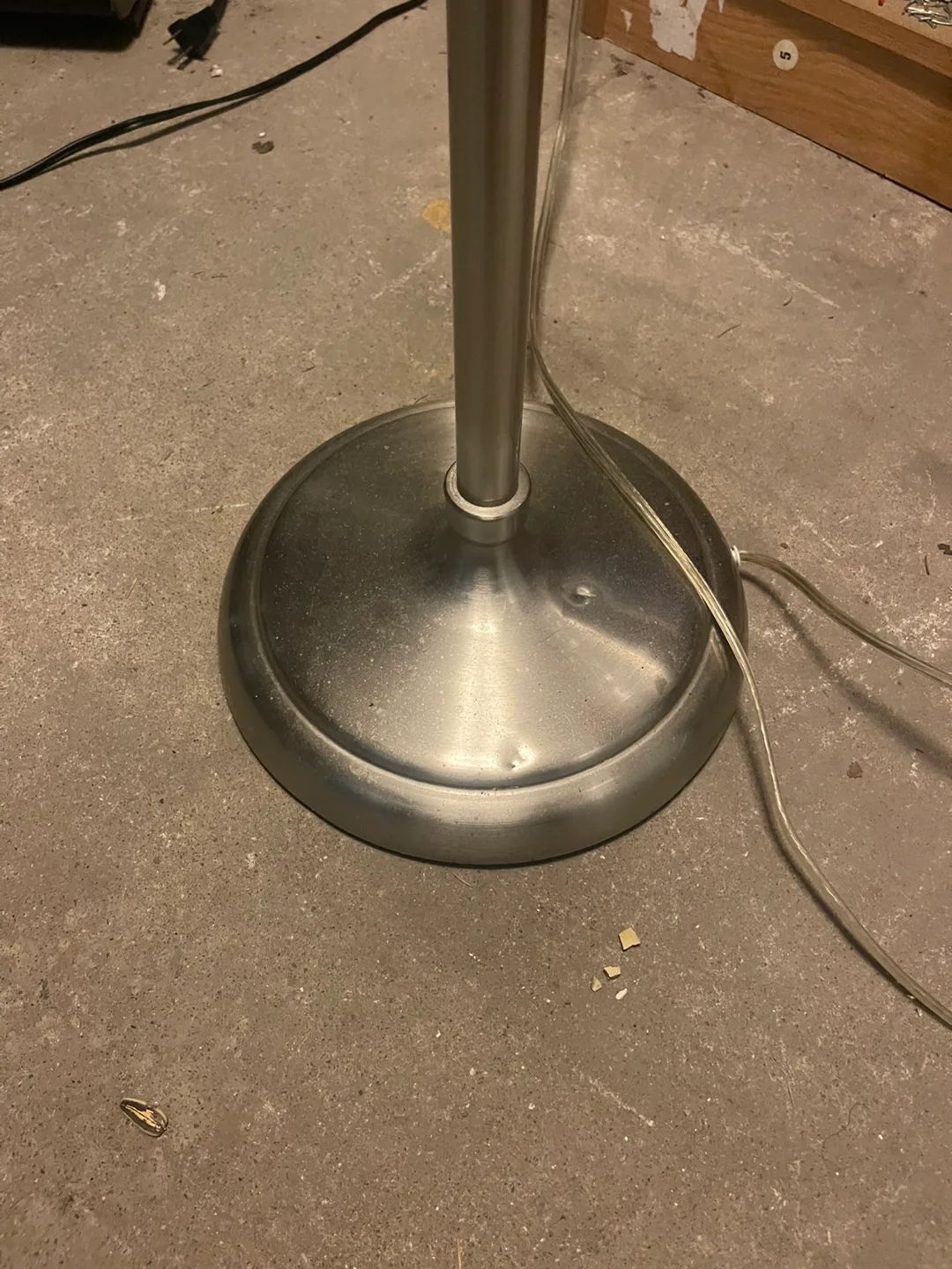 Floor Lamp image indicator(4)