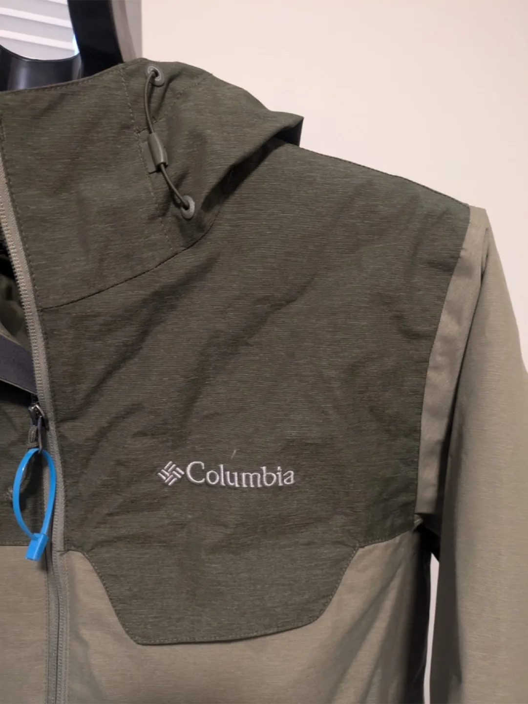 Columbia Omni-Tech Waterproof Breathable Jacket image indicator(5)