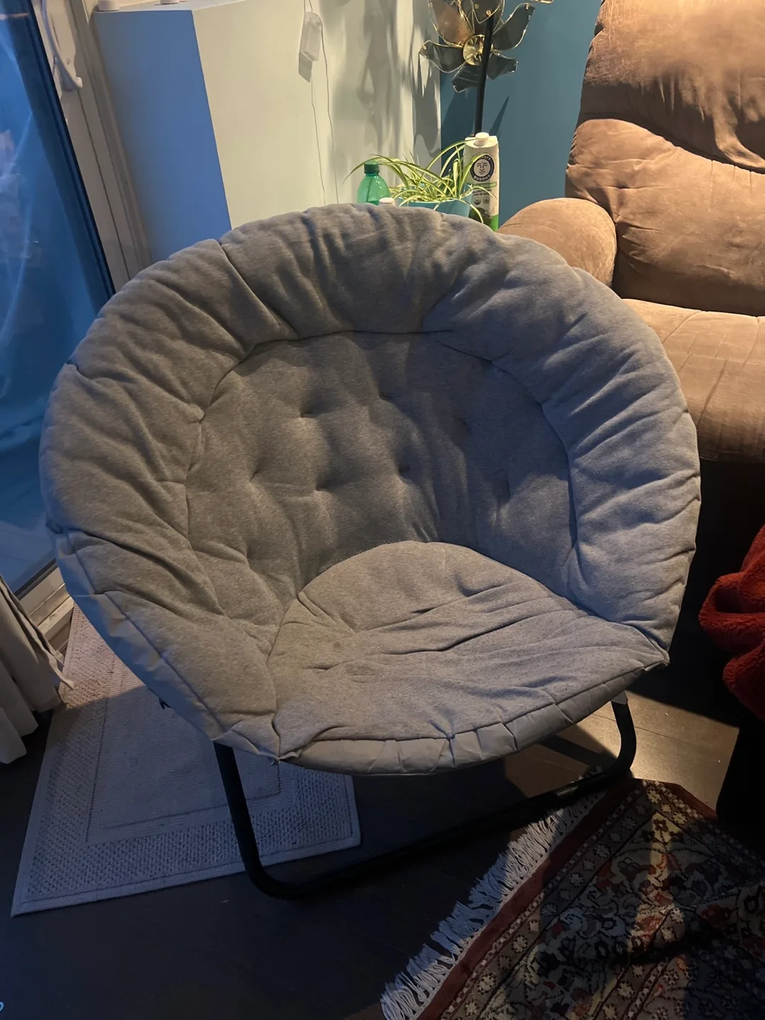Grey saucer chair thumbnail