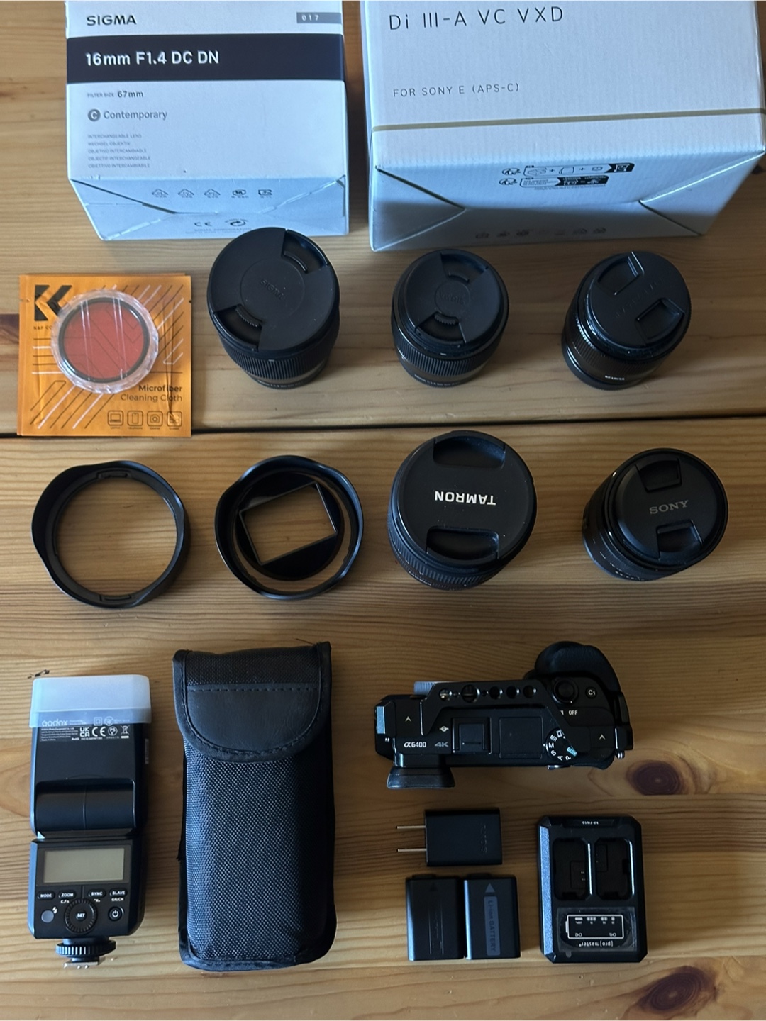 Sony A6400 Professional Creator Bundle