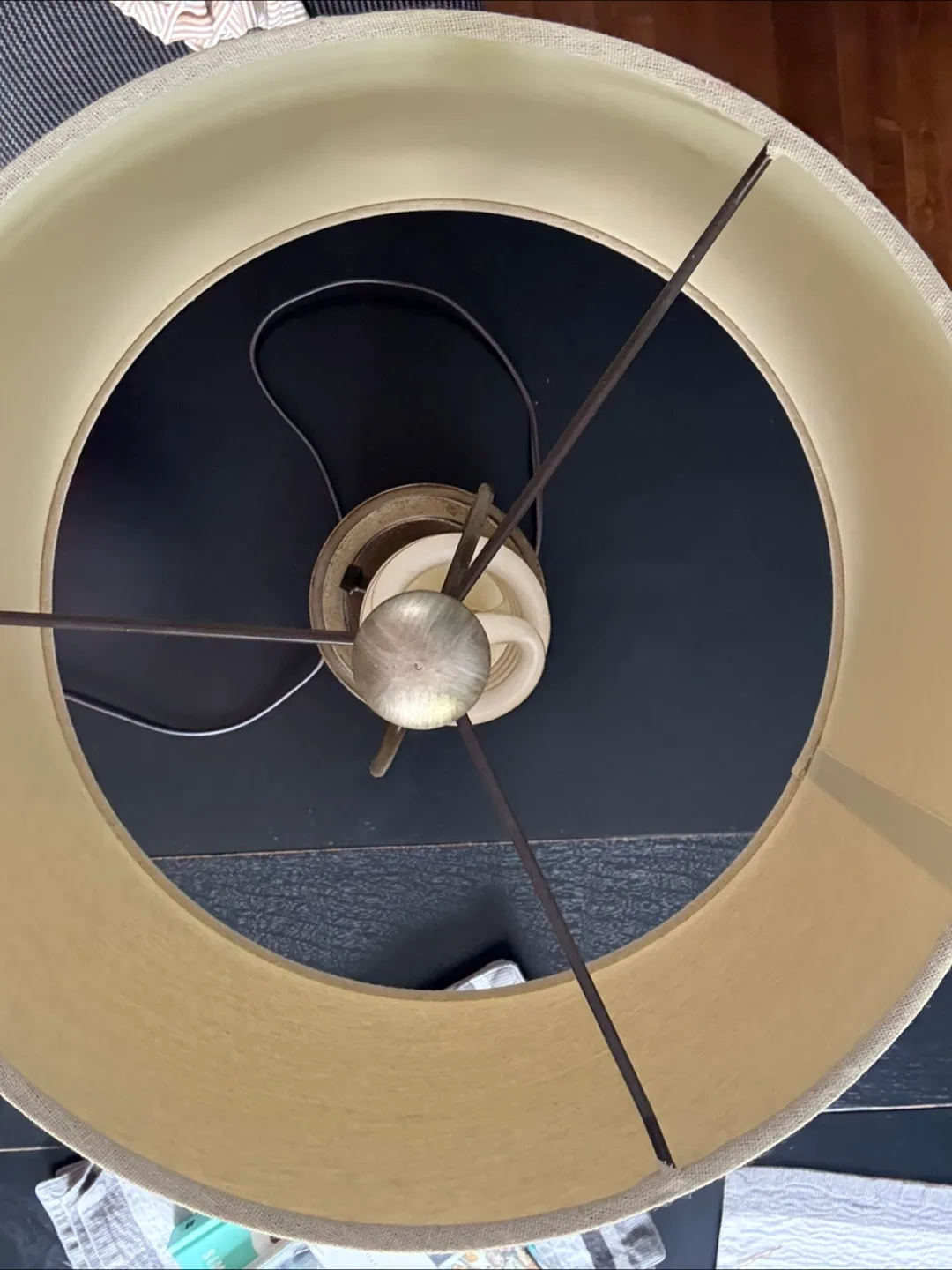 Modern table lamp image indicator(3)