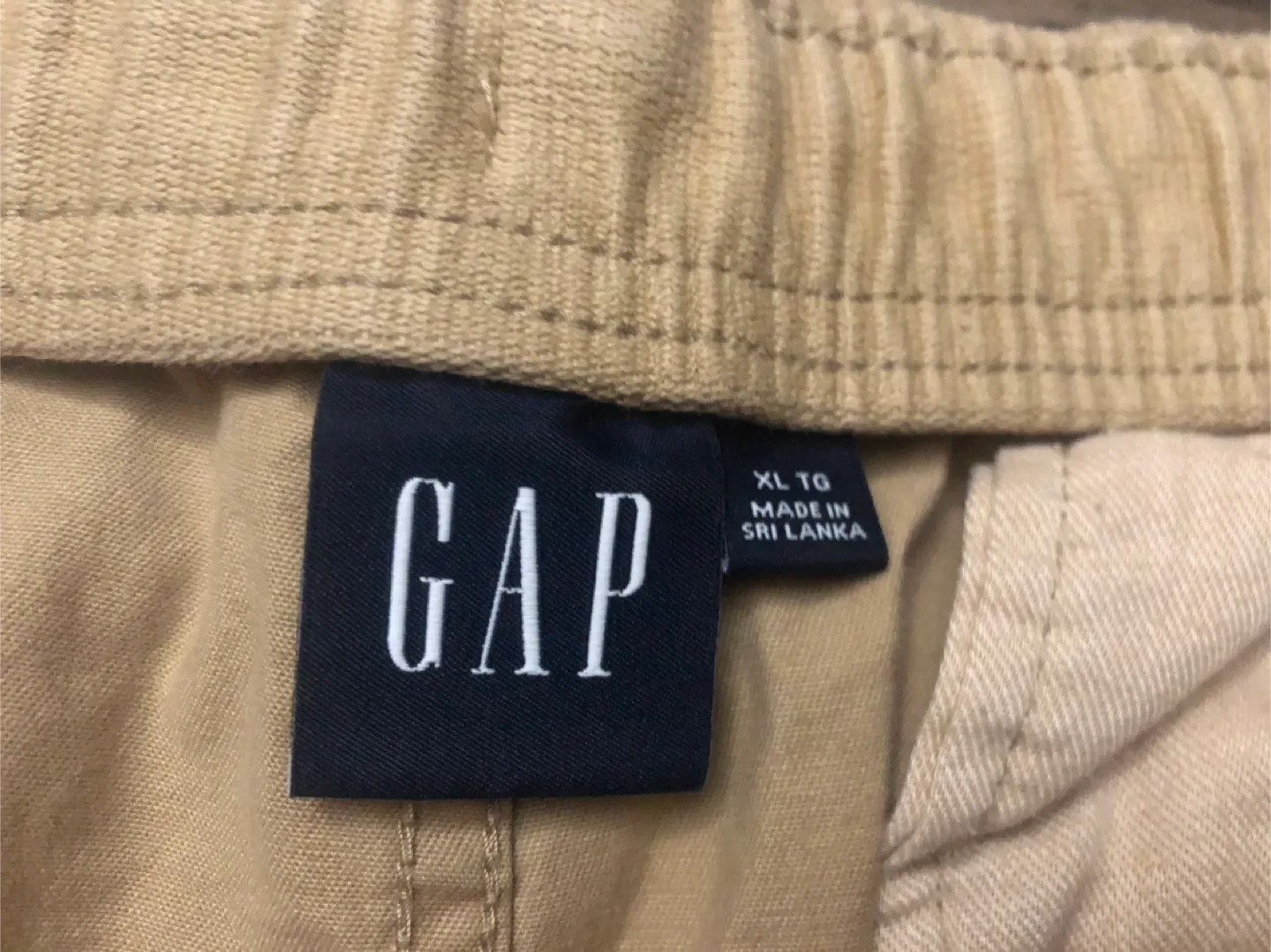 GAP Khaki Shorts - XL image indicator(2)