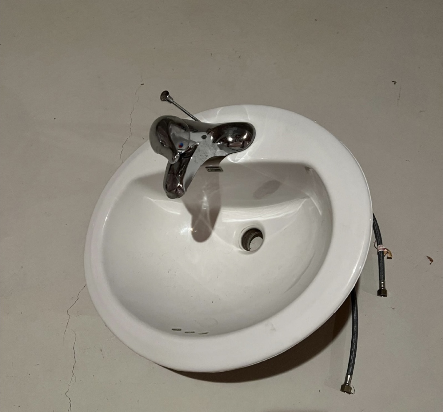 White Porcelain Bathroom Sink With MoyenFaucet - photo 2