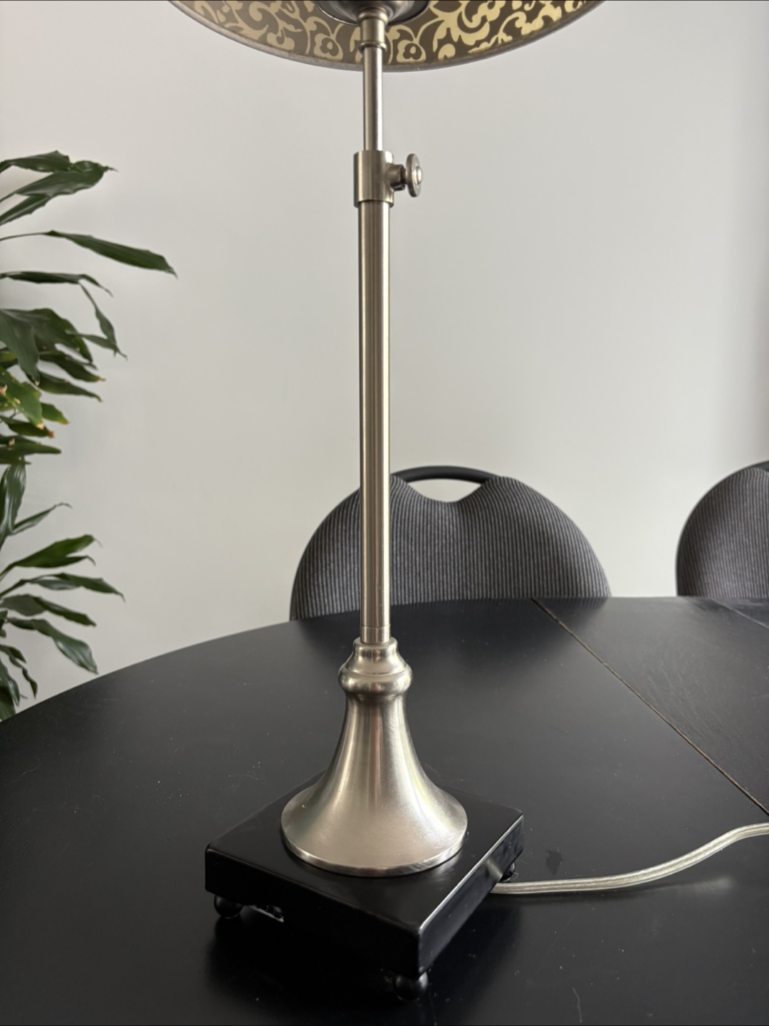 Chic modern table lamp - photo 3