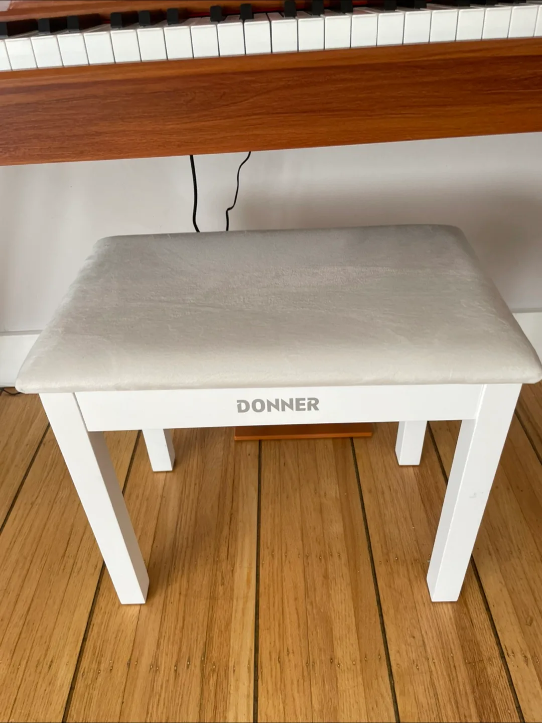 Beautiful Donner 88 Key Digital Piano with Bench image indicator(8)