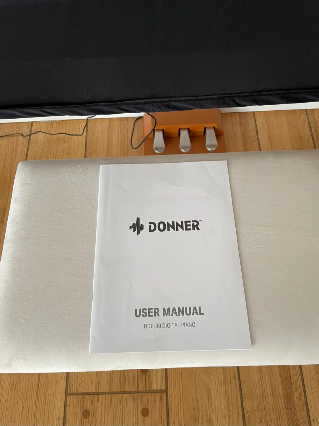 Beautiful Donner 88 Key Digital Piano with Bench image indicator(9)