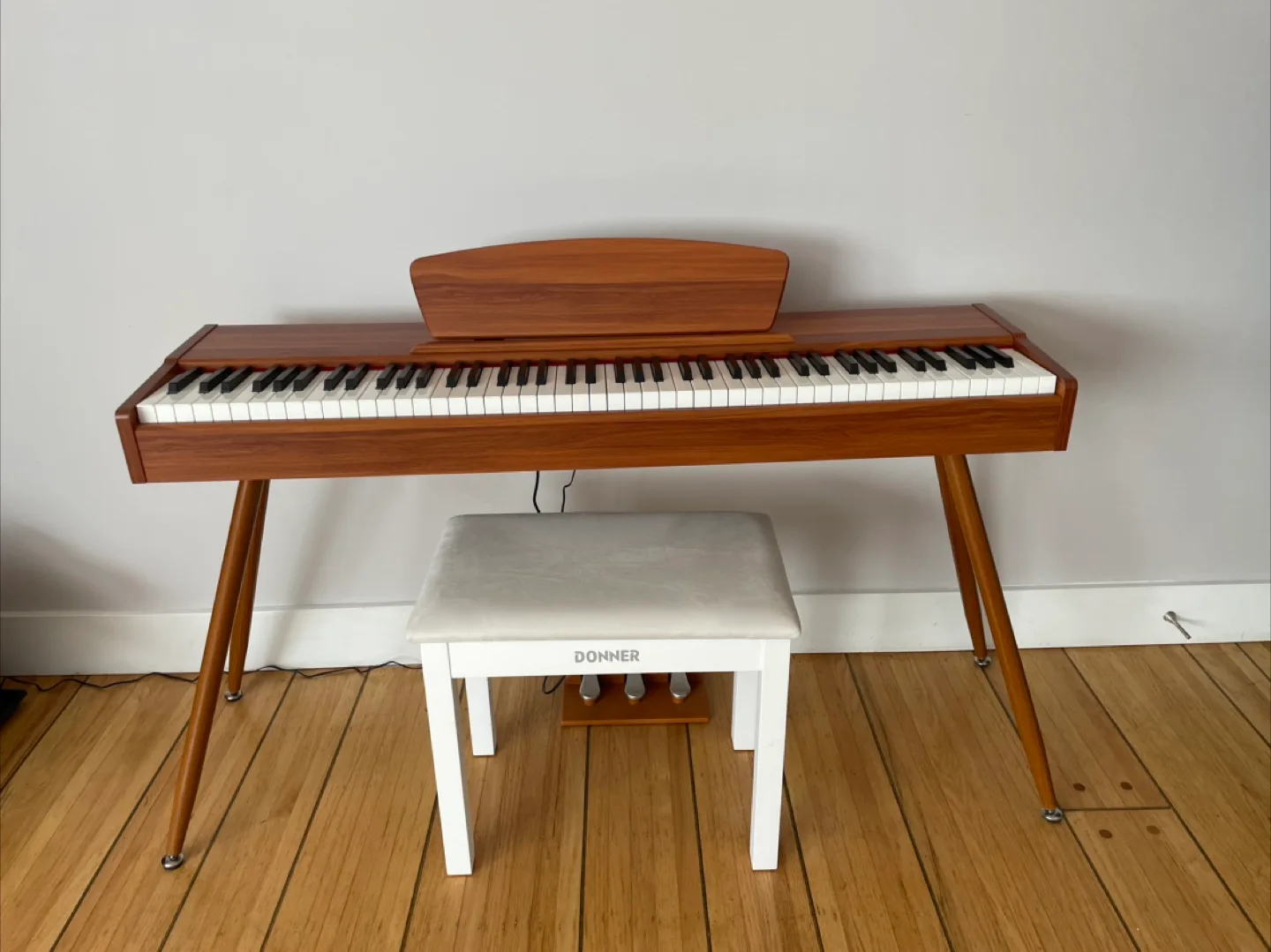 Beautiful Donner 88 Key Digital Piano with Bench image indicator(10)