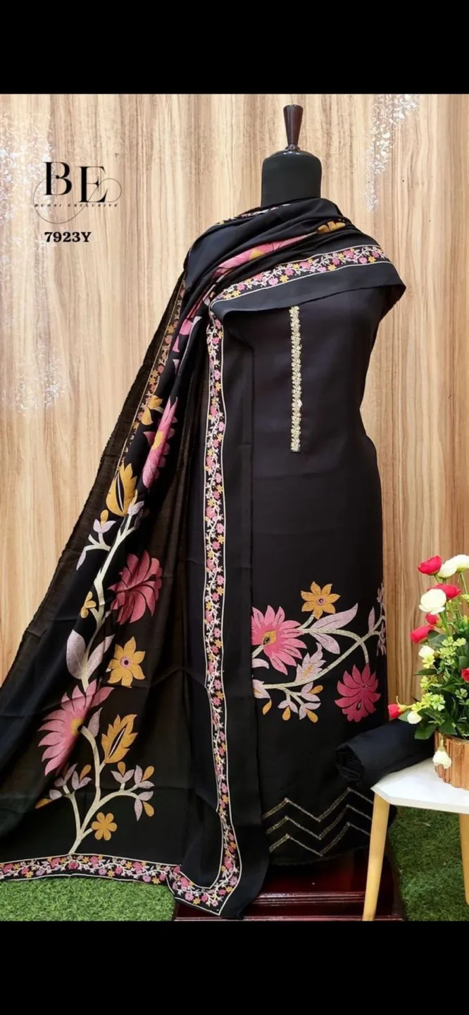 Beautiful Floral Embroidered Suit thumbnail