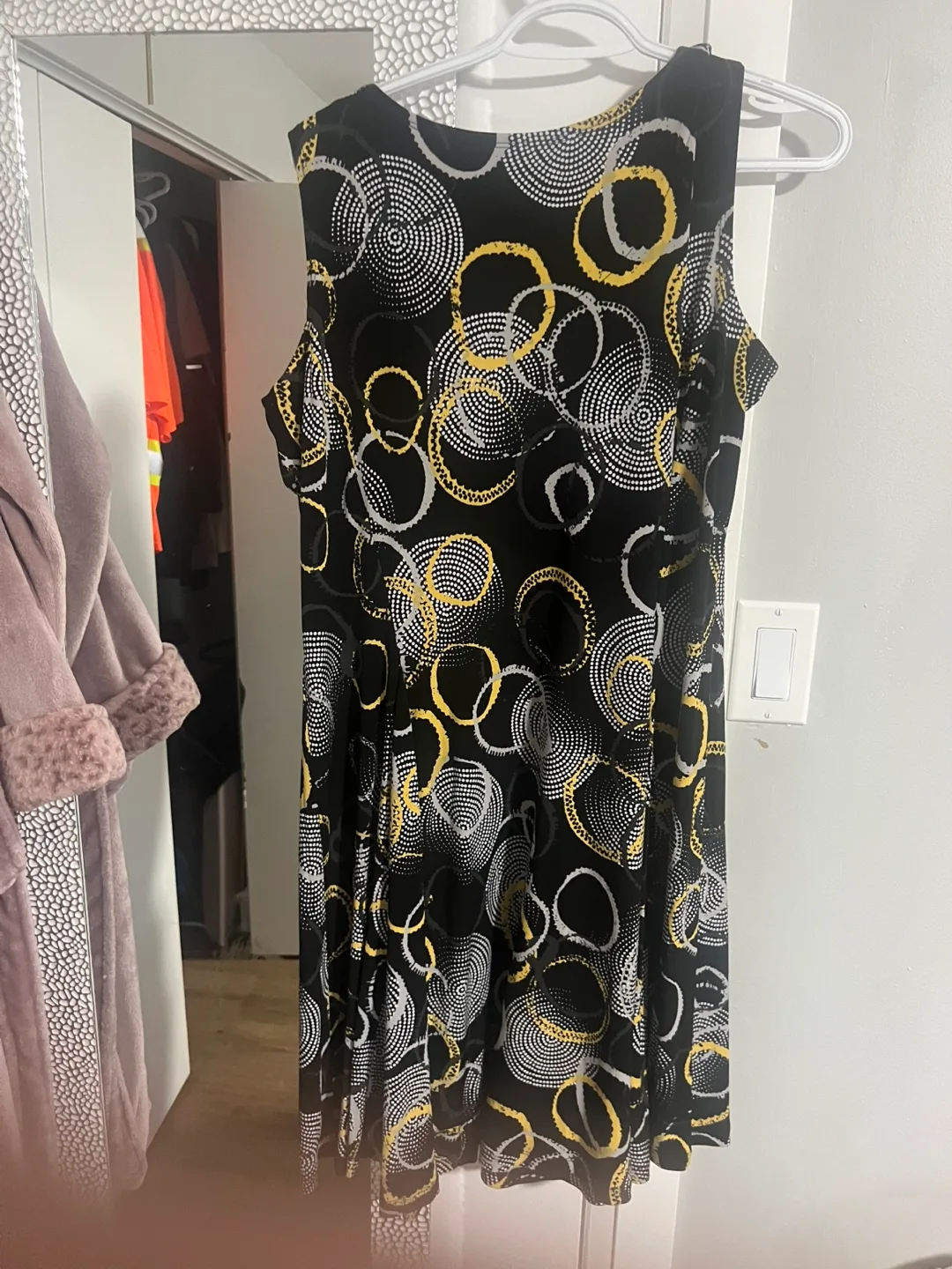 TanJay Black and Gold Patterned Dress image indicator(2)