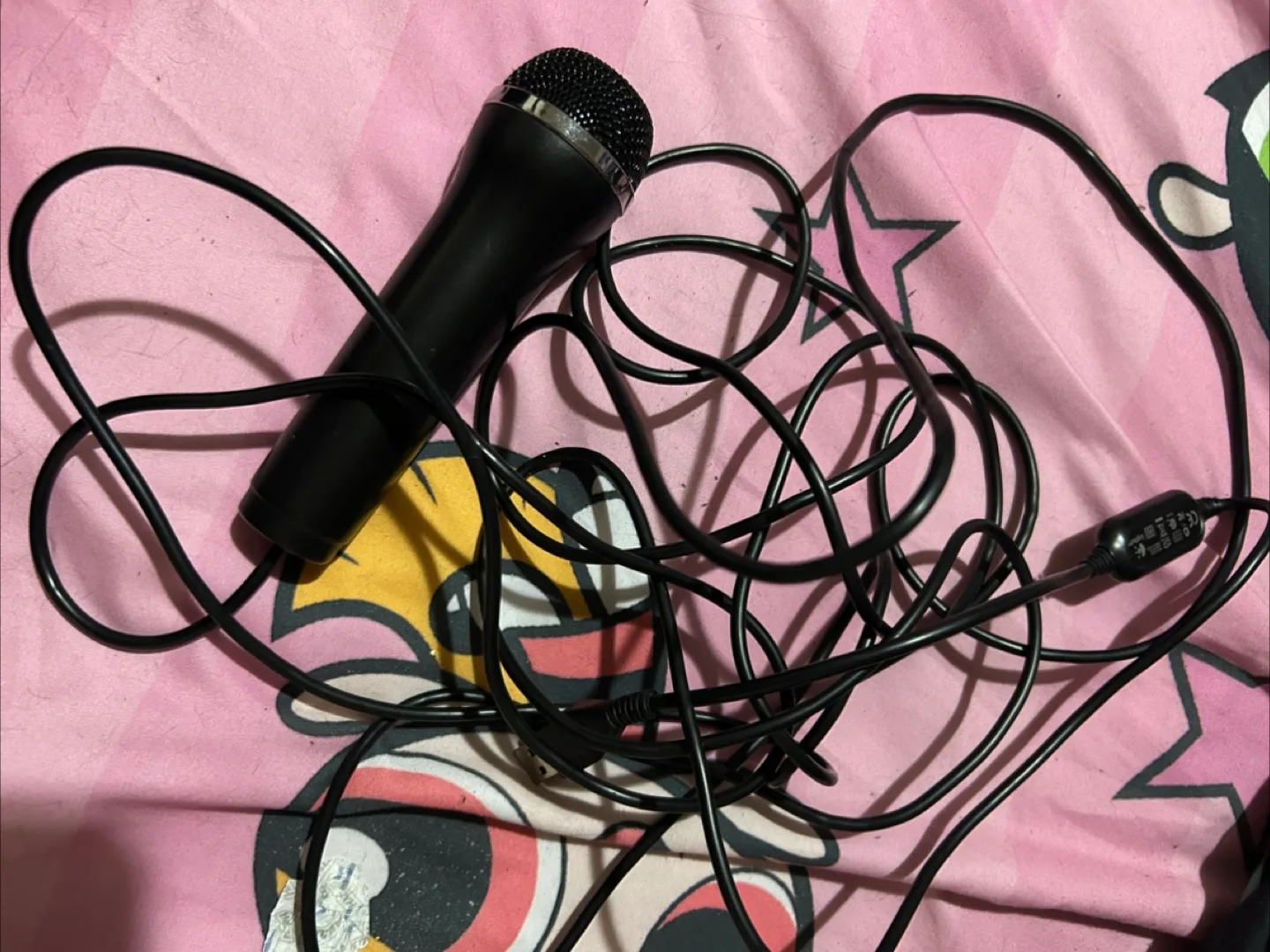 Disney Interactive Studios Microphone thumbnail