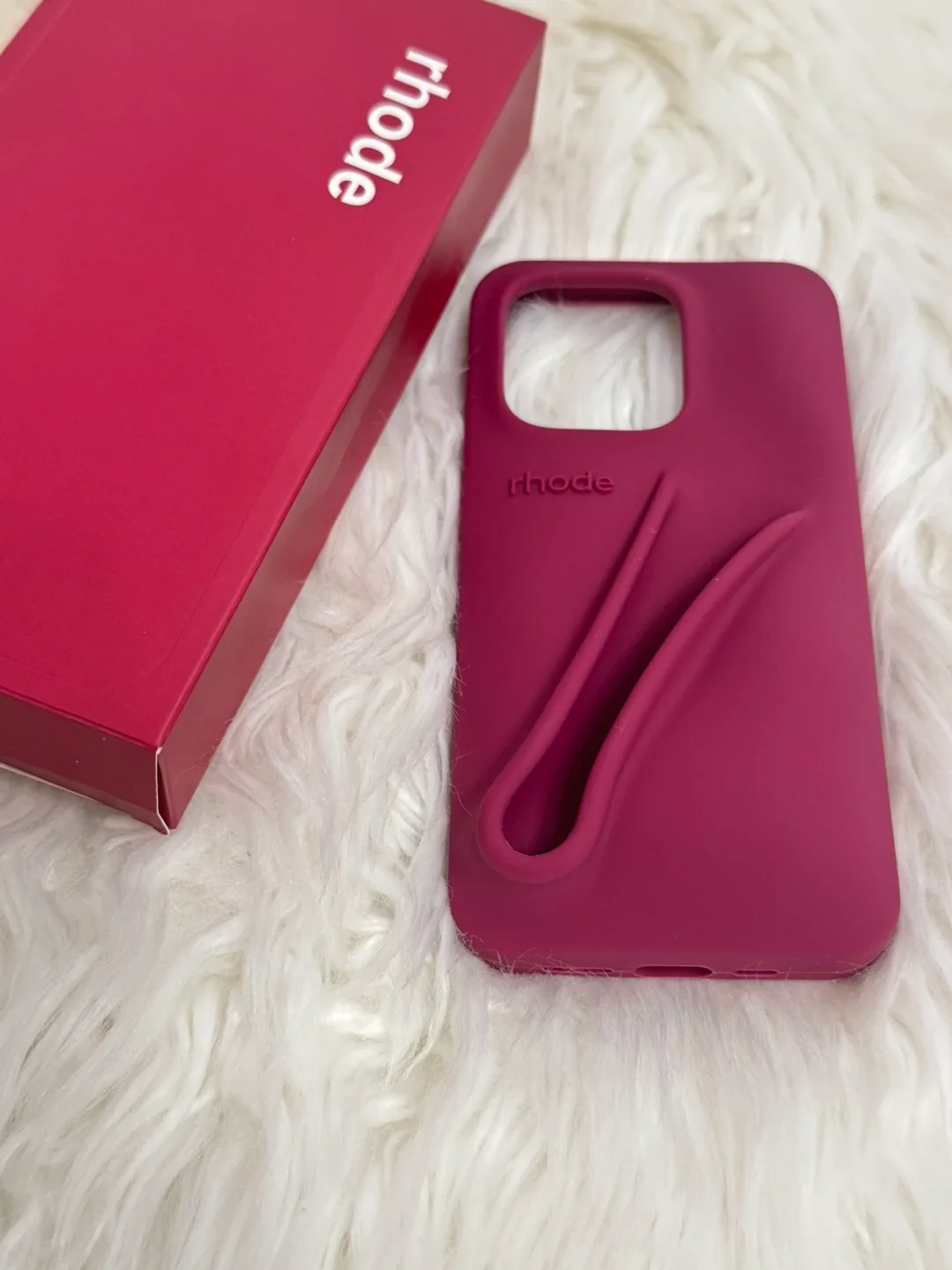 rhode Lip Case - Raspberry jelly for iPhone 14 Pro image indicator(2)