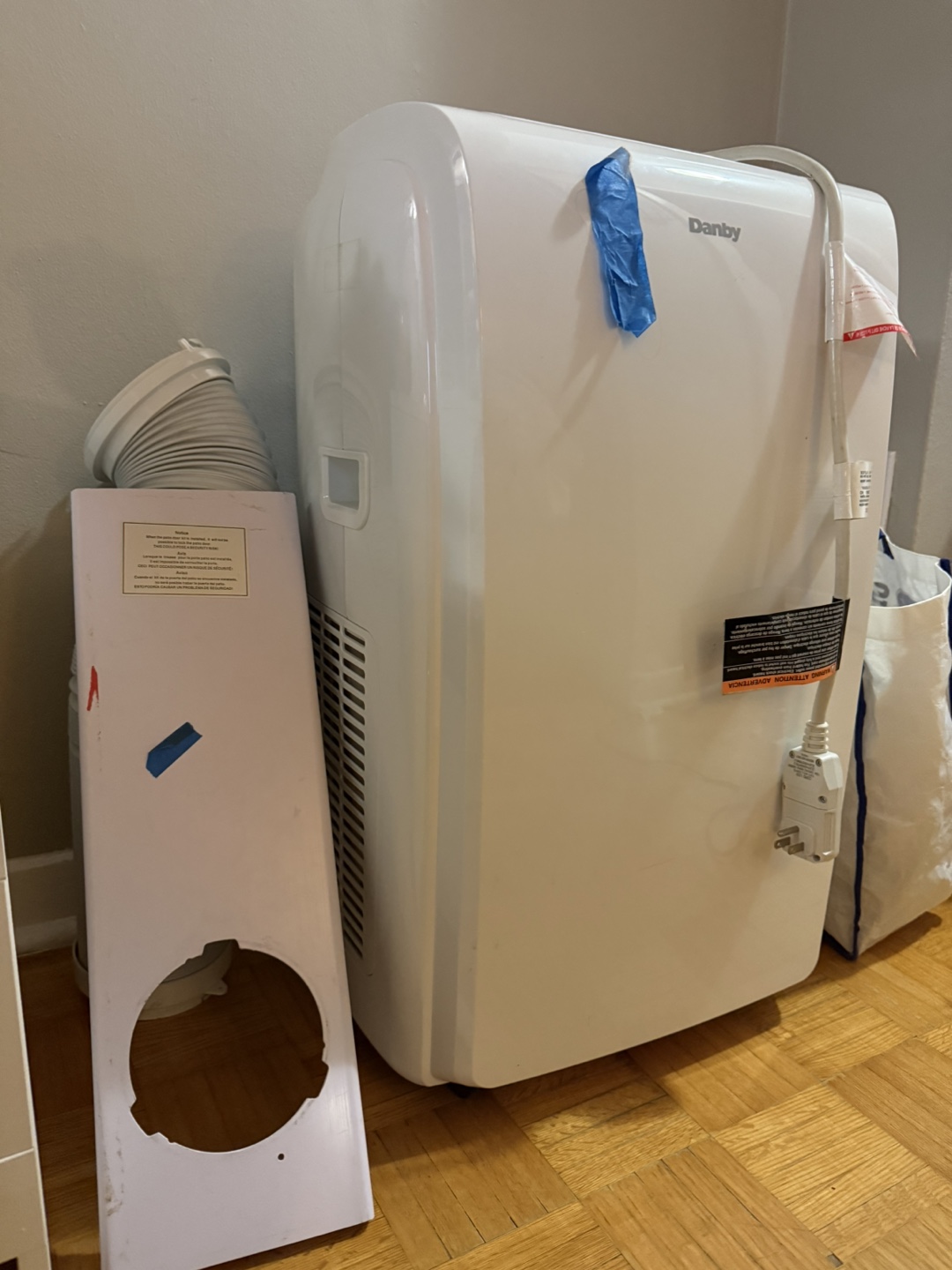 Danby Portable Air Conditioner - photo 4