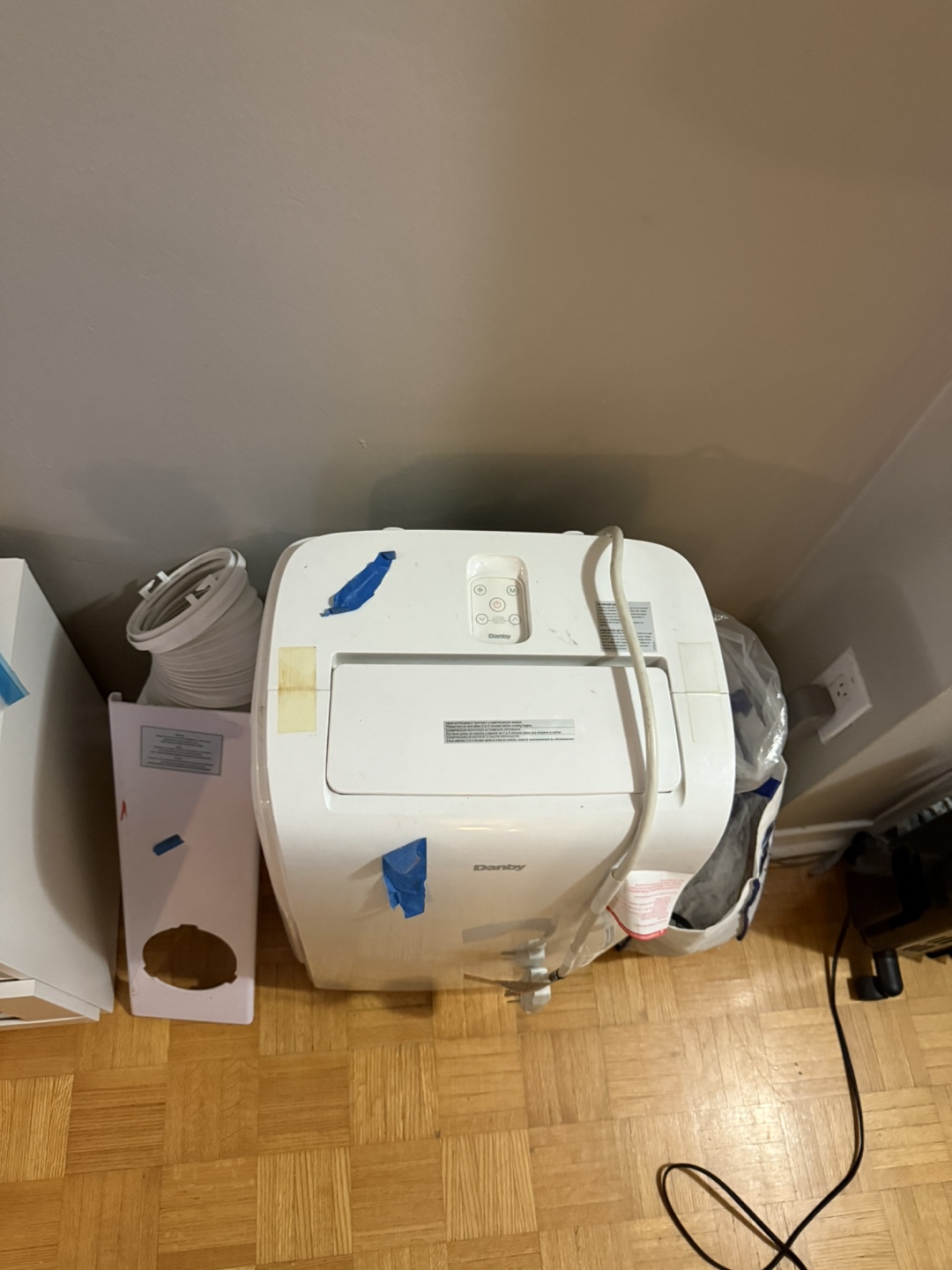 Danby Portable Air Conditioner - photo 2