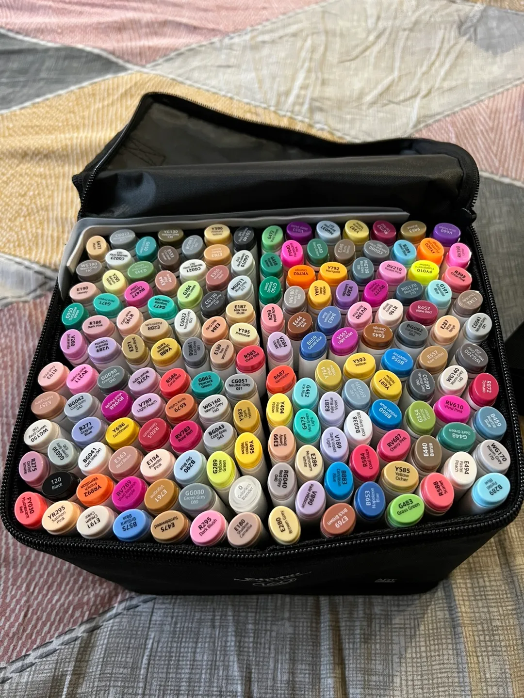 Ohuhu 160-Color Art Marker Set thumbnail