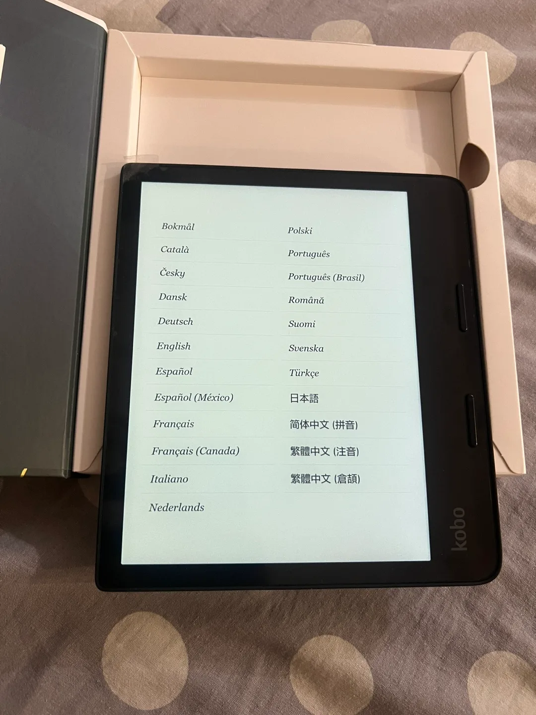 Kobo Sage eReader image indicator(2)