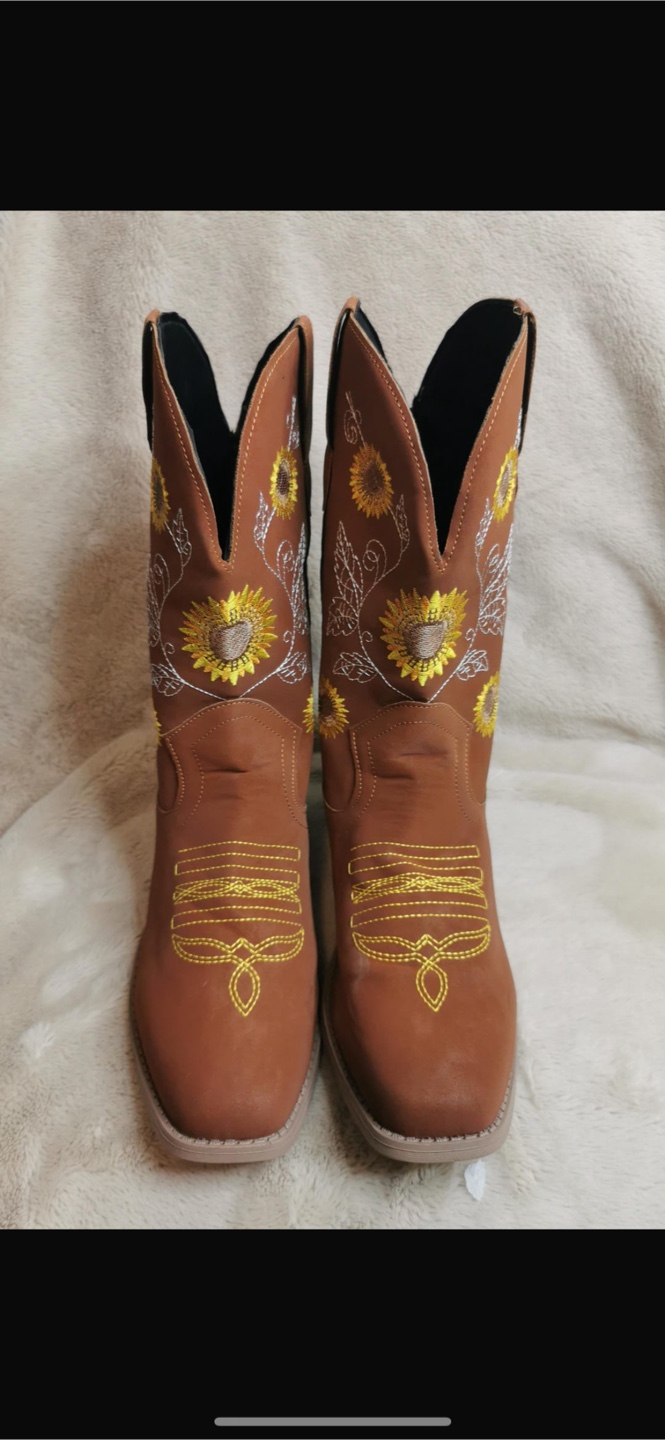 NEW! Sunflower Embroidered Cowboy Boots - photo 3