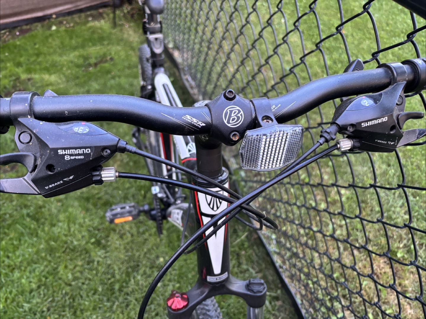 Trek Mountain Bike - 4300 series - like new - photo 5