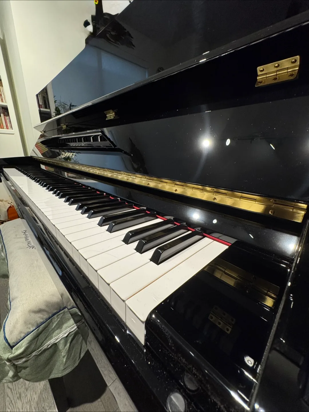 Yamaha B3 Upright Piano image indicator(5)