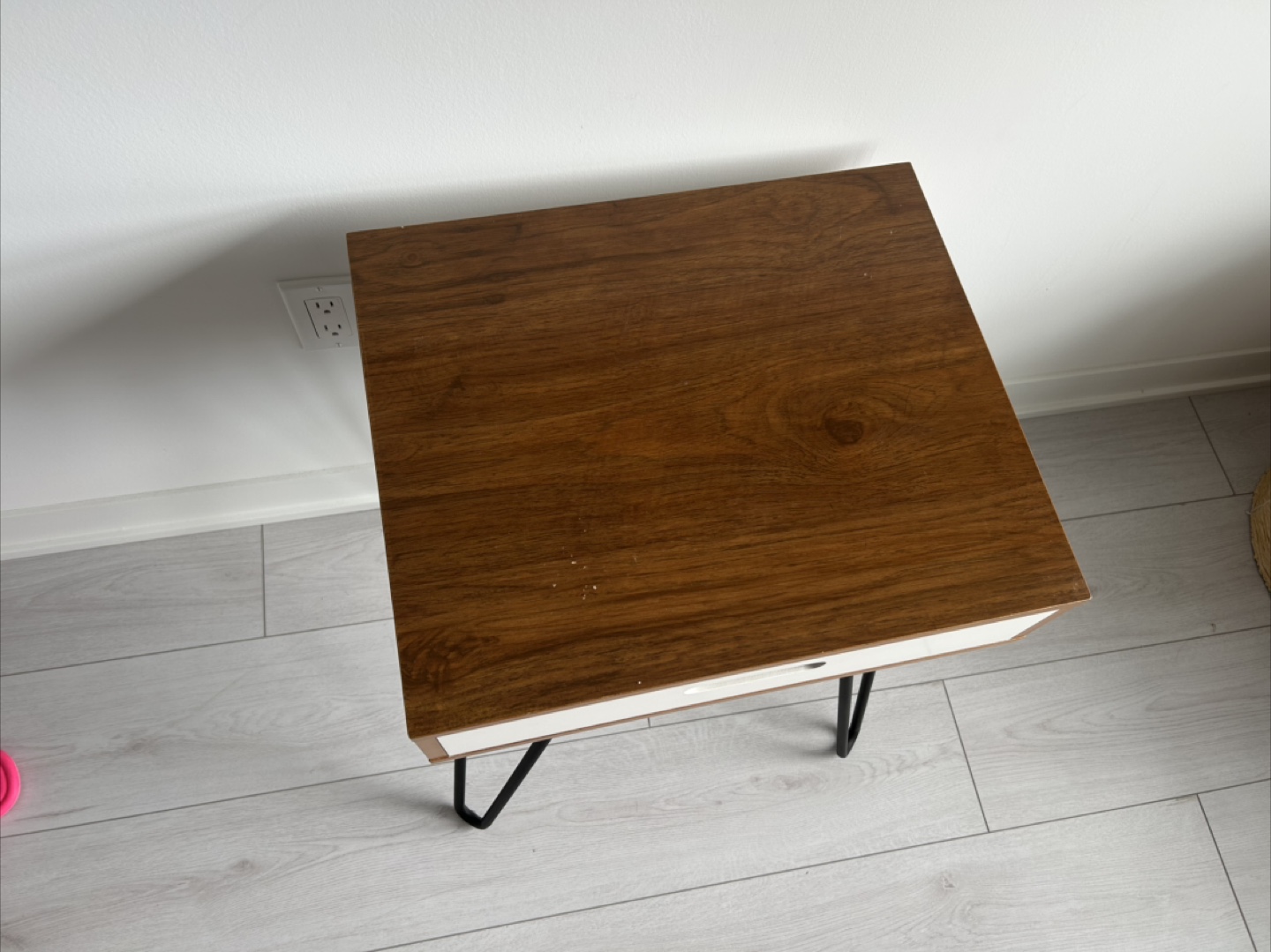 Mid-Century Modern Side Table - photo 3