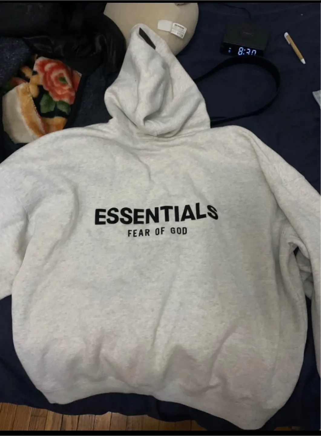 Essentials Fear of God Hoodie - XL image indicator(2)