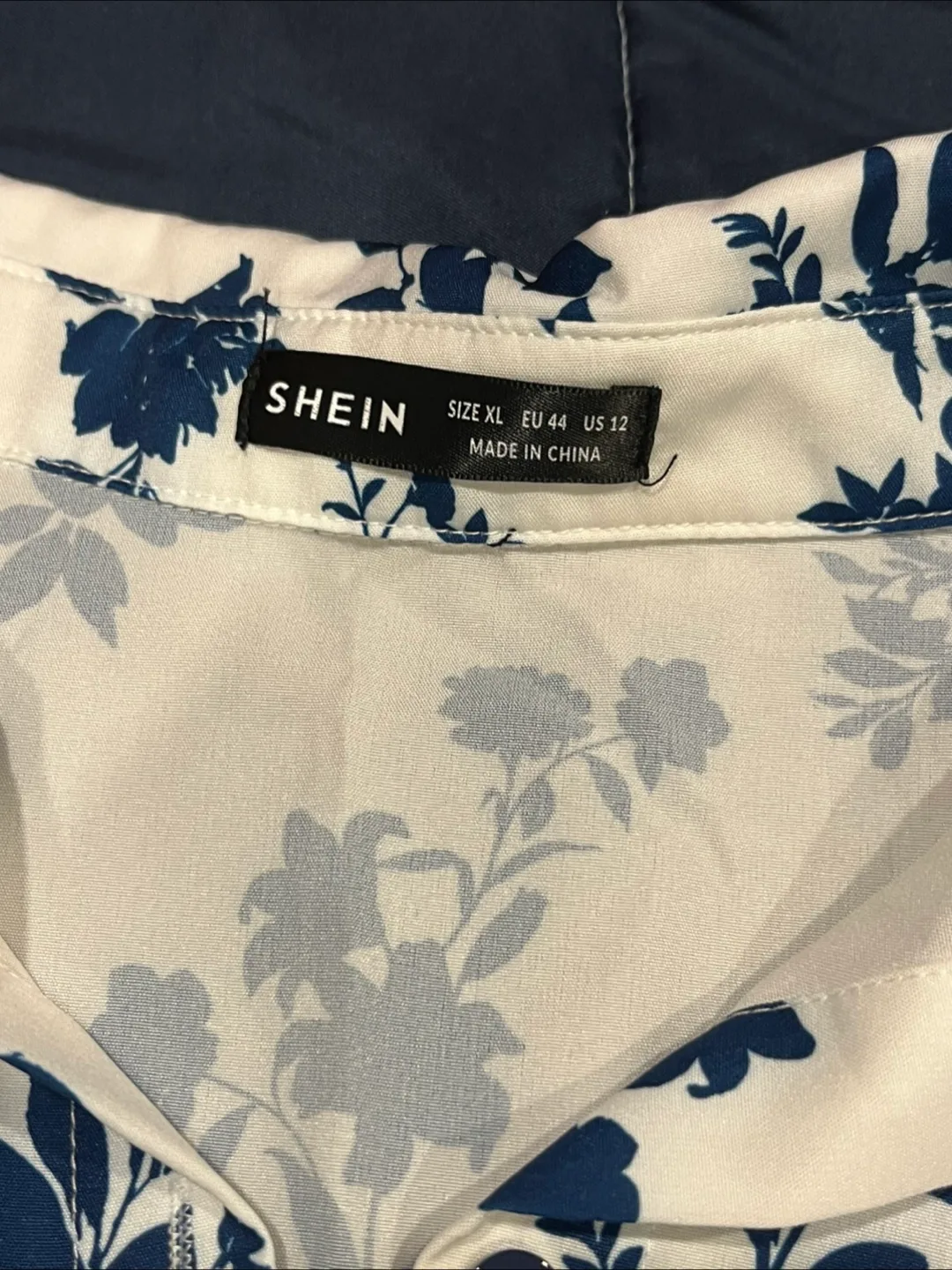 Floral Button-Up Shirt, SHEIN, $15, XL image indicator(2)