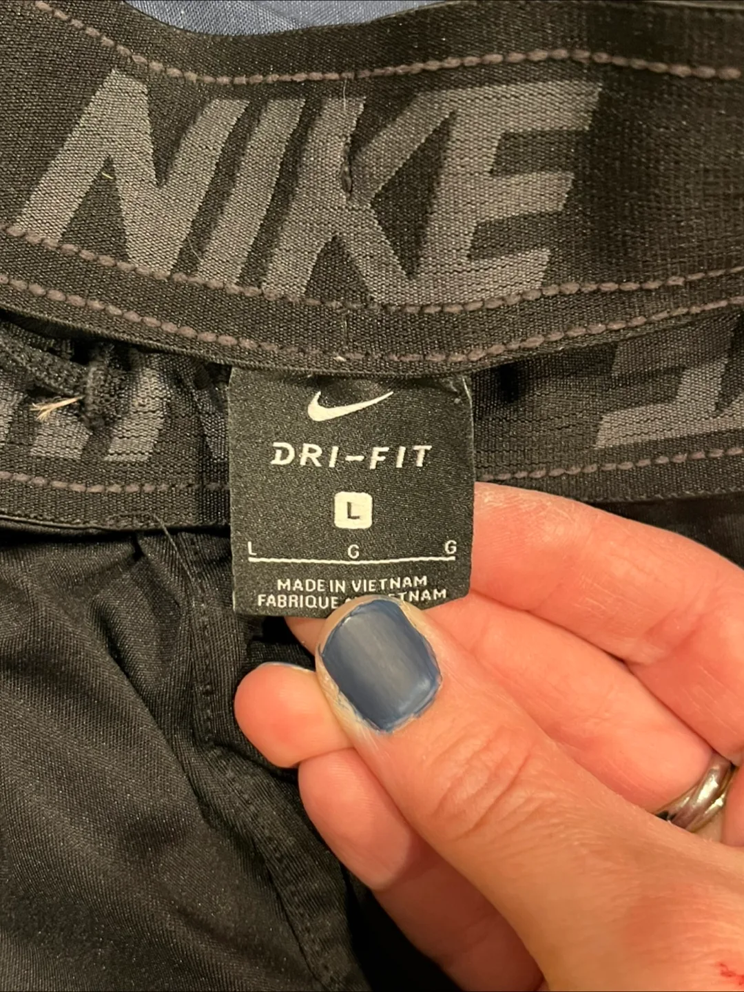 Nike Dri-FIT Shorts, Size Large image indicator(3)