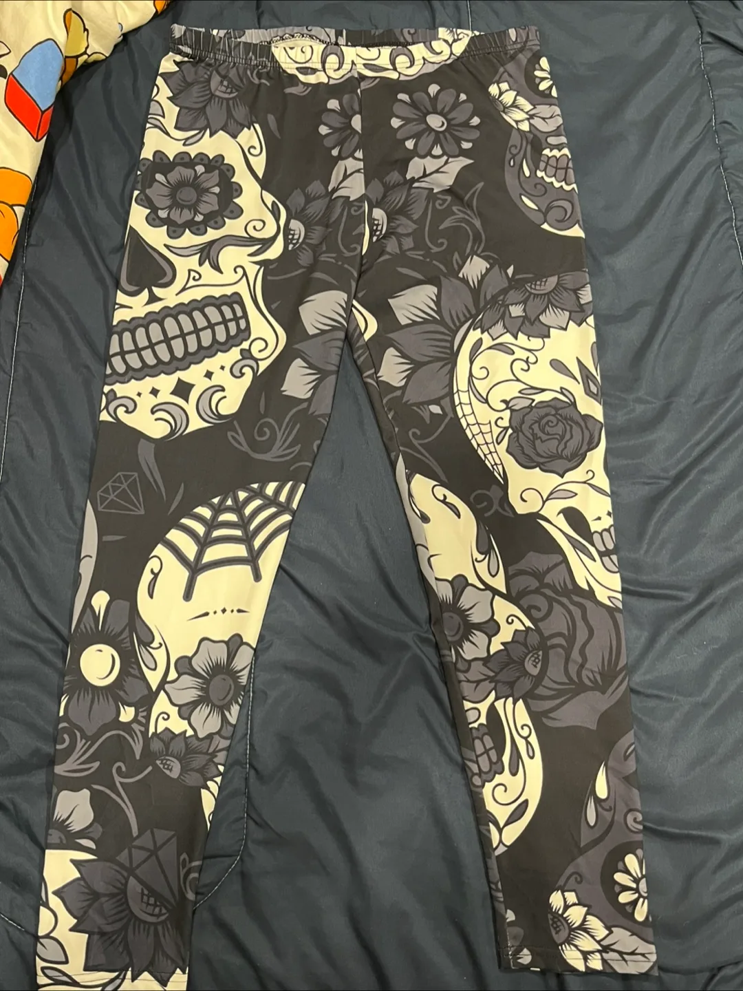 Skull Print Leggings thumbnail