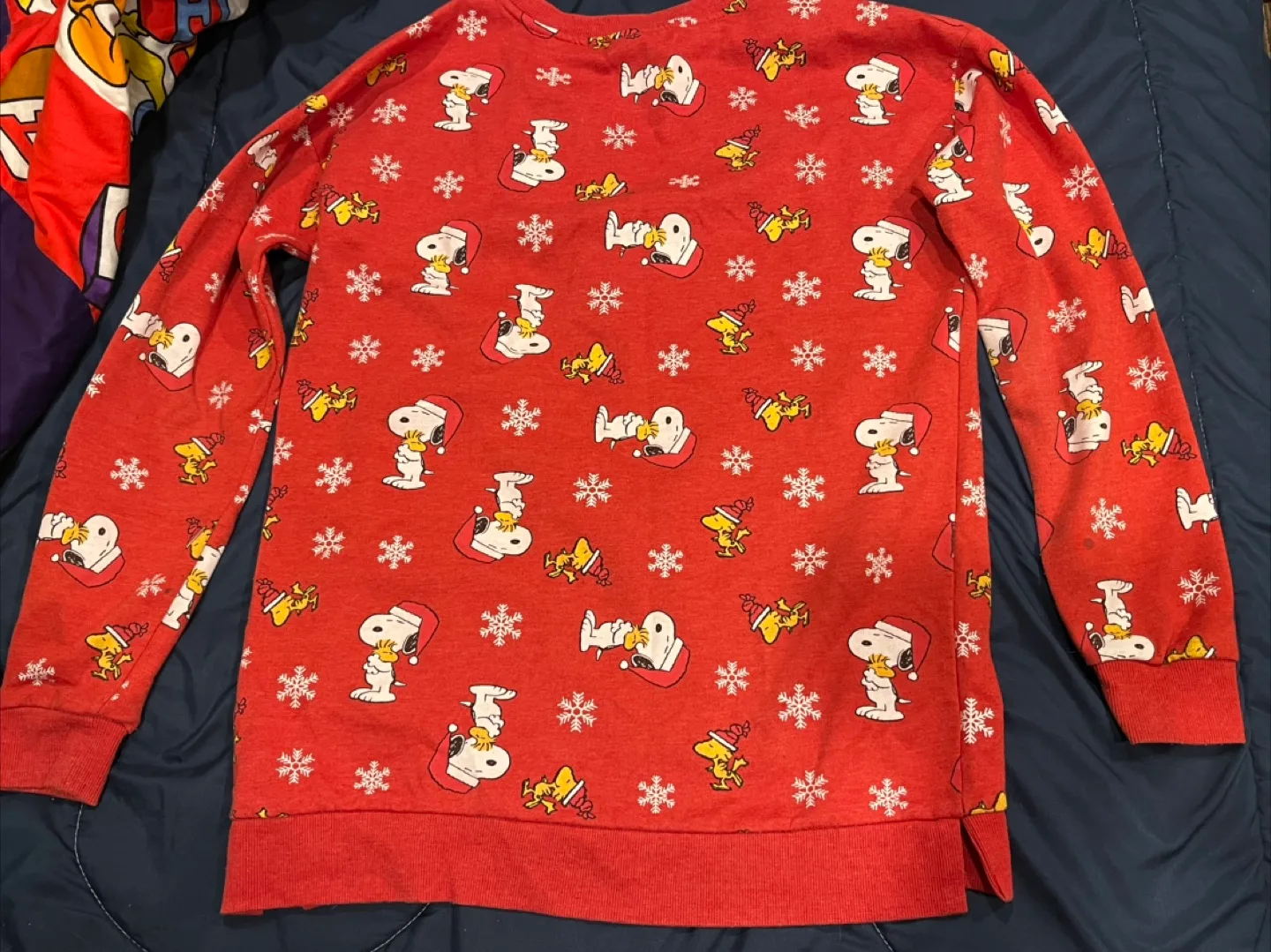 Small Peanuts Christmas Sweater image indicator(2)