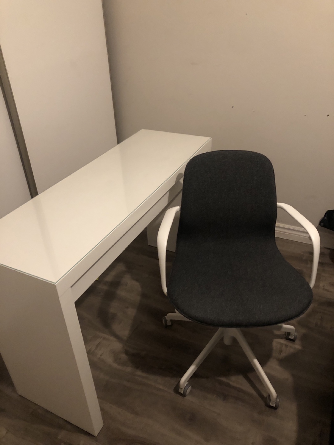 White desk with drawer - photo 4