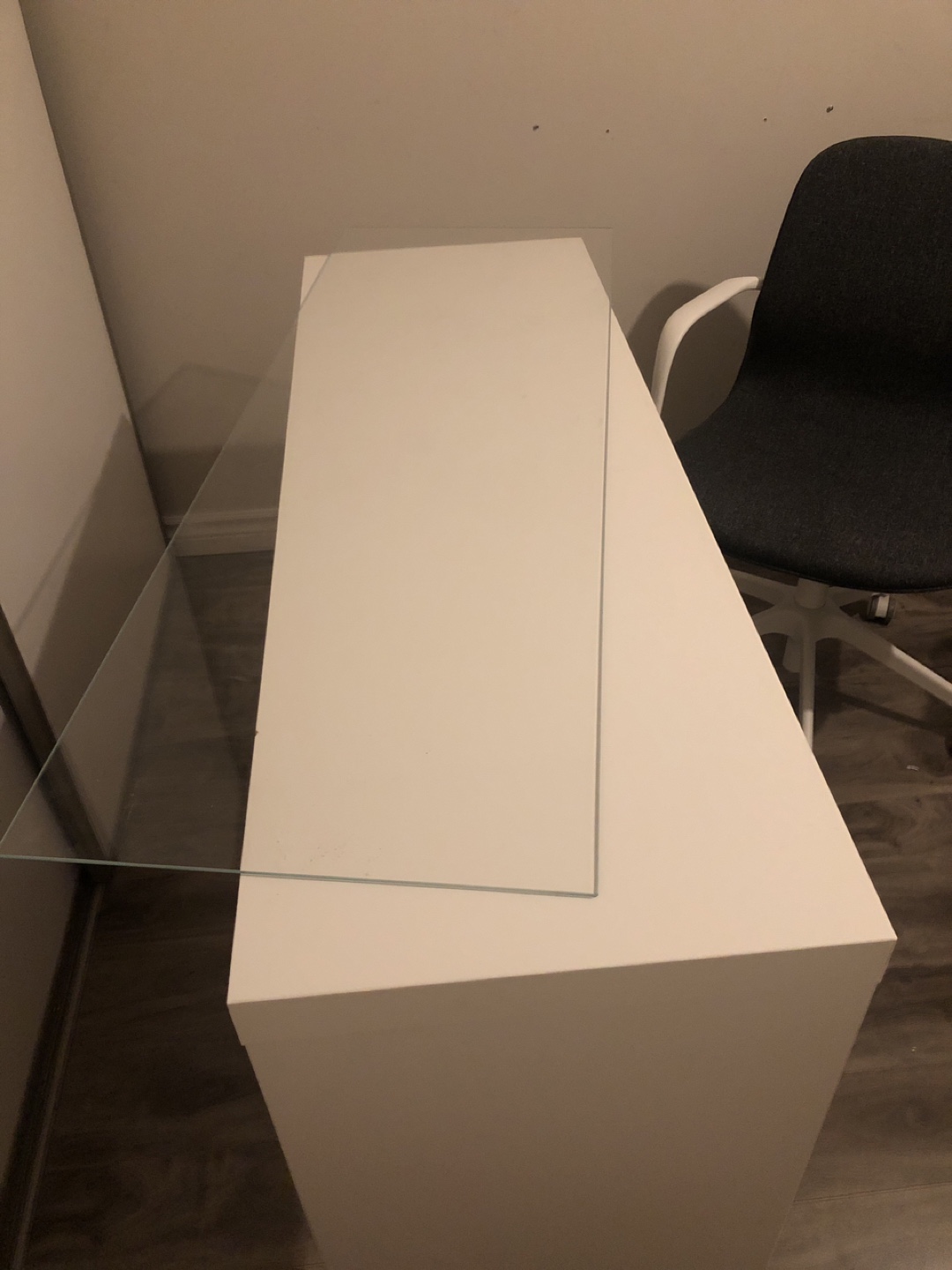 White desk with drawer - photo 2
