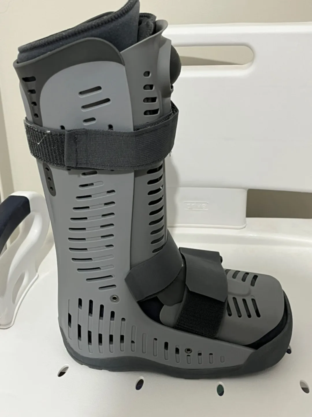 Rebound Air Walker medical walking boot image indicator(2)